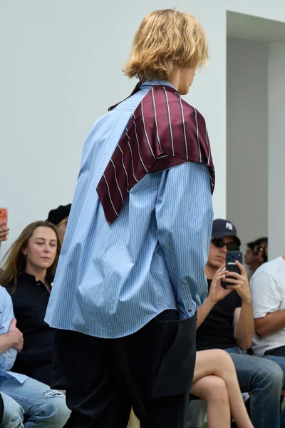 Look 1